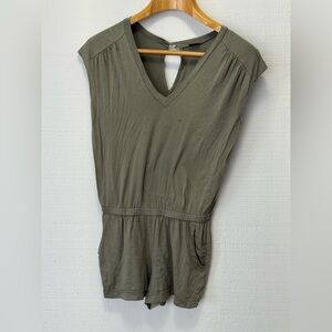 La Cana for Venus Sage Green Pocket Romper size Small